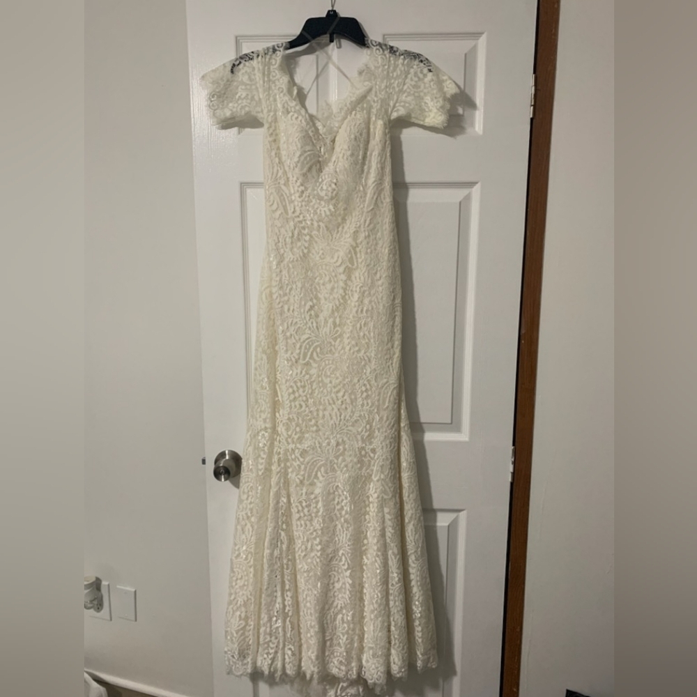 Watters Off-Shoulder Lace Wedding Dress in Ivory - Picture 2 of 7